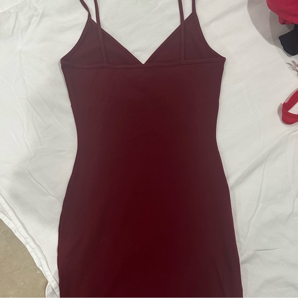 Elegant Burgundy Spaghetti Strap Dress